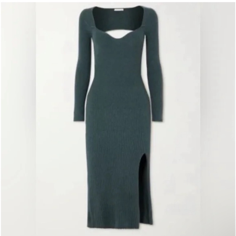 skin addressing the body | Mariana Dress